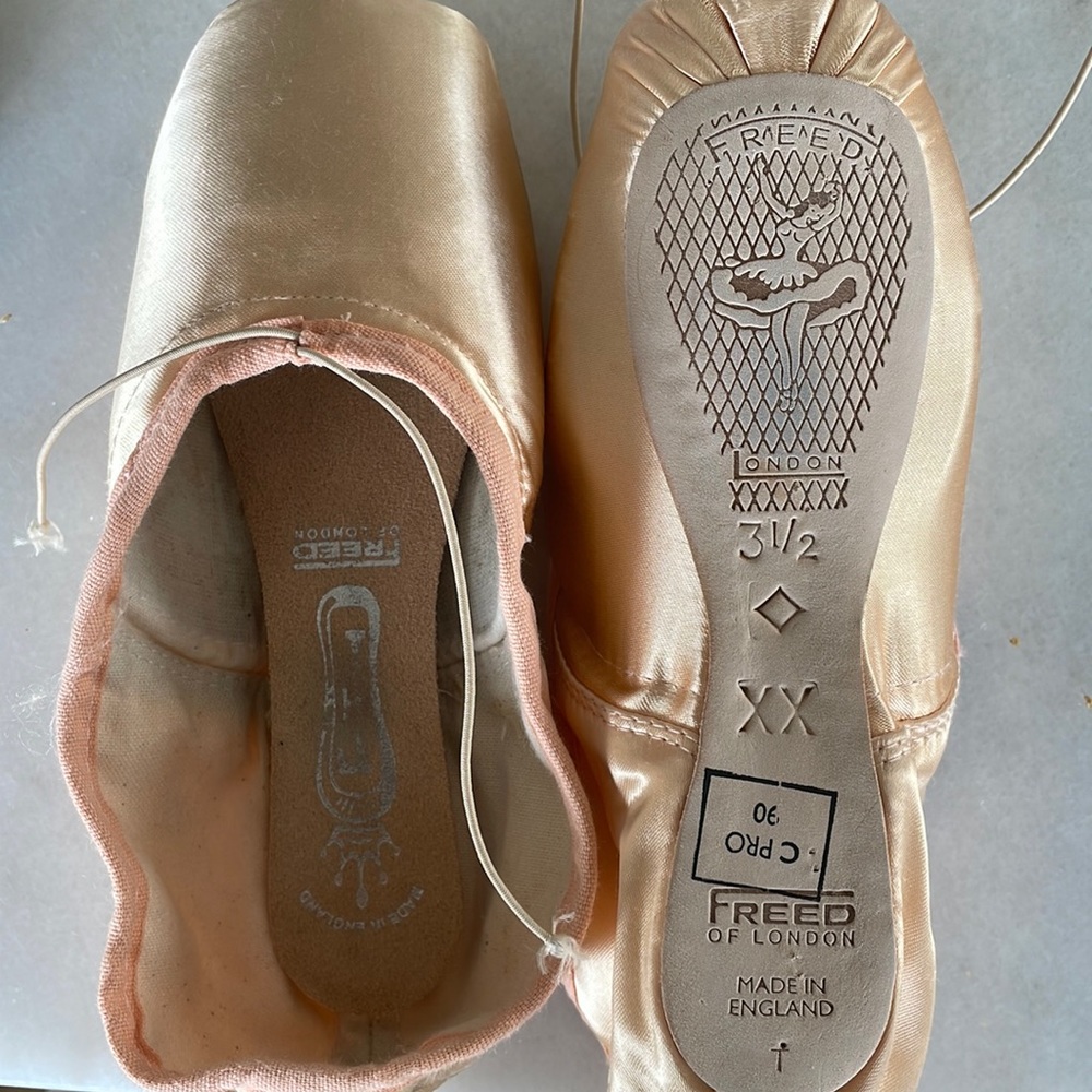 Freed Pointe Shoes 3 1/2 XX